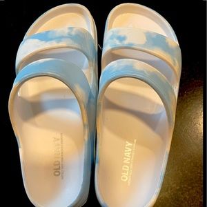 Old navy slides, used once, size 1, gently used